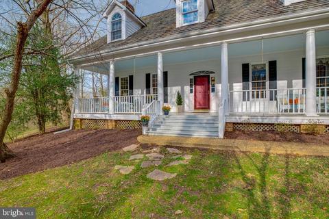 6130 Redbud Ln, Marshall, VA 20115 photo 4