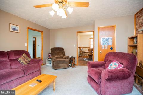 8574 Mountainview Ave, Marshall, VA 20115 photo 11