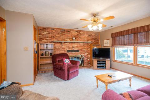 8574 Mountainview Ave, Marshall, VA 20115 photo 10
