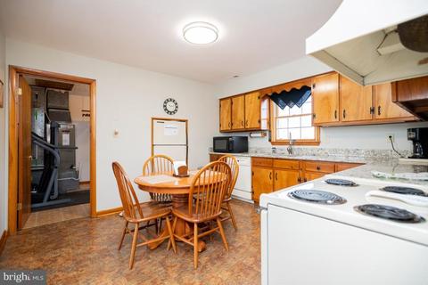 8574 Mountainview Ave, Marshall, VA 20115 photo 14