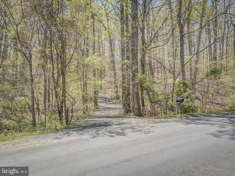 9335 Ada Rd, Marshall, VA photo 5