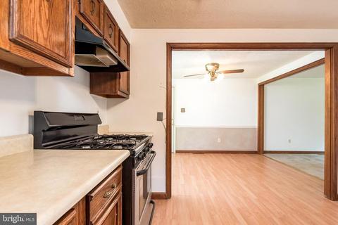 9554 Meetze Rd, Midland, VA 22728 photo 15