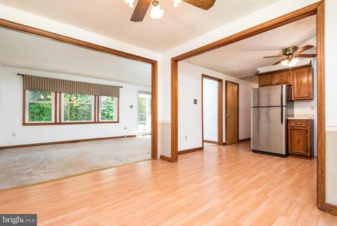 9554 Meetze Rd, Midland, VA 22728 photo 14