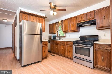 9554 Meetze Rd, Midland, VA 22728 photo 13