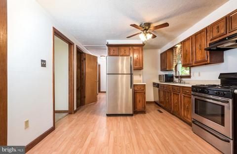 9554 Meetze Rd, Midland, VA 22728 photo 11