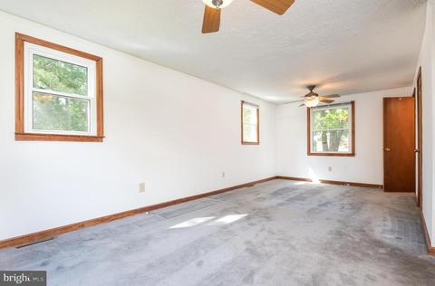 9554 Meetze Rd, Midland, VA 22728 photo 18