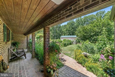 10151 Highland Dr, Marshall, VA 20115 photo 5
