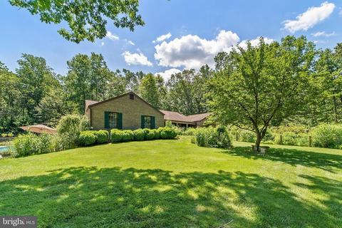 10151 Highland Dr, Marshall, VA 20115 photo 2