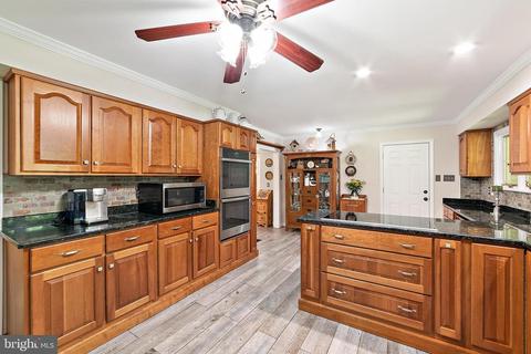 10151 Highland Dr, Marshall, VA 20115 photo 9