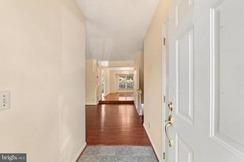 721 Pine Tree Ct, Warrenton, VA 20186 photo 3