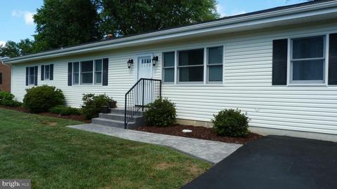 8464 Renalds Ave, Marshall, VA 20115 photo 2