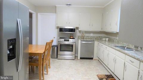 8464 Renalds Ave, Marshall, VA 20115 photo 11