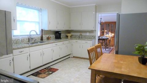 8464 Renalds Ave, Marshall, VA 20115 photo 8