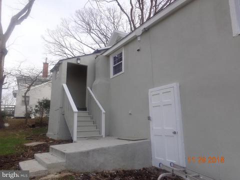 10026 Crest Hl, Marshall, VA 20115 photo 2