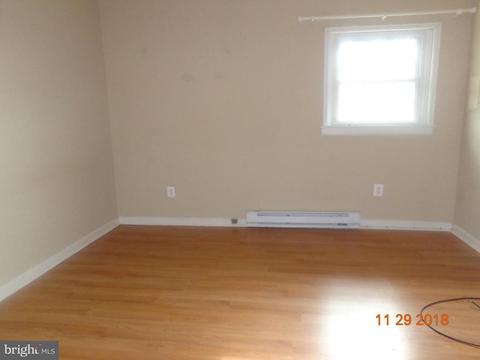 10026 Crest Hl, Marshall, VA 20115 photo 5