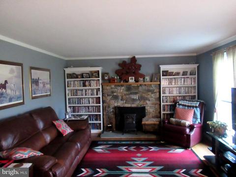 10044 Wesley Chapel Rd, Marshall, VA 20115 photo 7