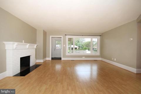 249 Dover Rd, Warrenton, VA 20186 photo 7
