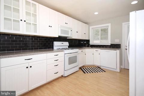 249 Dover Rd, Warrenton, VA 20186 photo 10