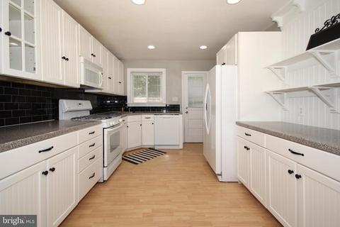 249 Dover Rd, Warrenton, VA 20186 photo 9