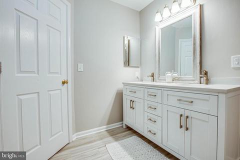 5450 Beechtree Dr, Warrenton, VA 20187 photo 23