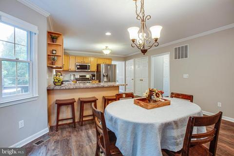 5450 Beechtree Dr, Warrenton, VA 20187 photo 14