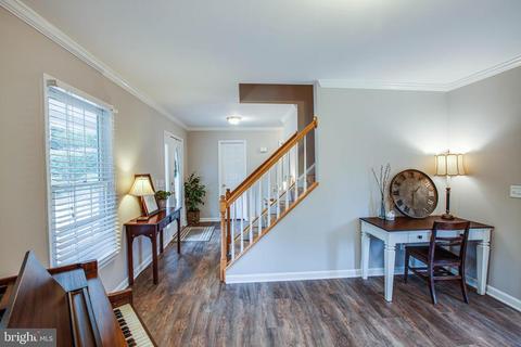 5450 Beechtree Dr, Warrenton, VA 20187 photo 8