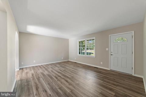 6052 Pilgrims Rest Rd, Broad Run, VA 20137 photo 16