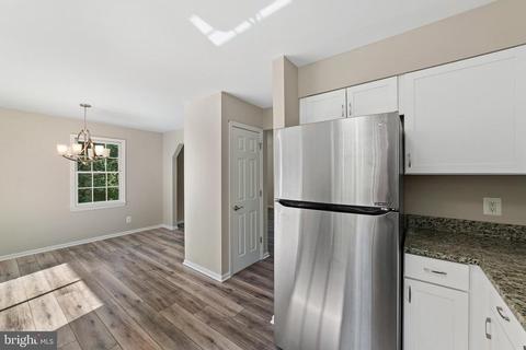 6052 Pilgrims Rest Rd, Broad Run, VA 20137 photo 9