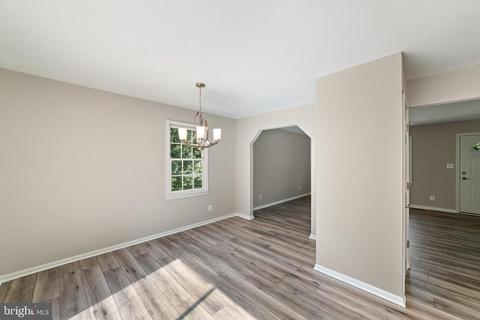 6052 Pilgrims Rest Rd, Broad Run, VA 20137 photo 14