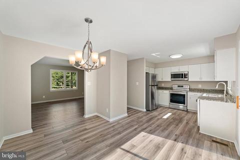 6052 Pilgrims Rest Rd, Broad Run, VA 20137 photo 5