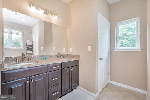 10656 Old Windwright Ln, Midland, VA 22728 photo 32