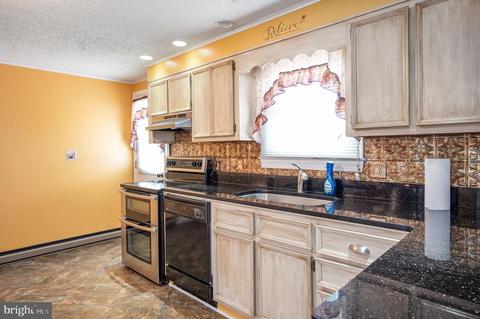 10312 Rogues Rd, Midland, VA 22728 photo 25