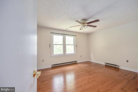10312 Rogues Rd, Midland, VA 22728 photo 5