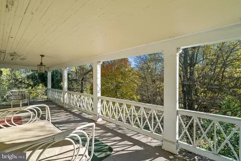 6015 Georgetown Rd, Broad Run, VA 20137 photo 7