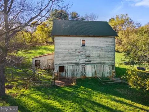 6015 Georgetown Rd, Broad Run, VA 20137 photo 49
