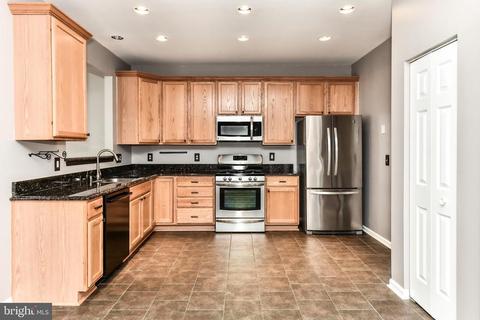 420 Singleton Cir, Warrenton, VA 20186 photo 11