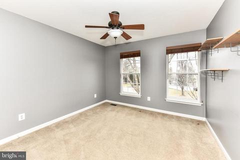 420 Singleton Cir, Warrenton, VA 20186 photo 32