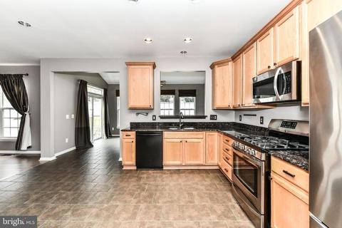 420 Singleton Cir, Warrenton, VA 20186 photo 10