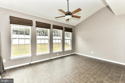 420 Singleton Cir, Warrenton, VA 20186 photo 18