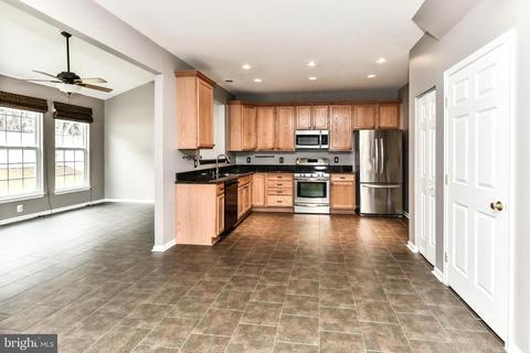 420 Singleton Cir, Warrenton, VA 20186 photo 17