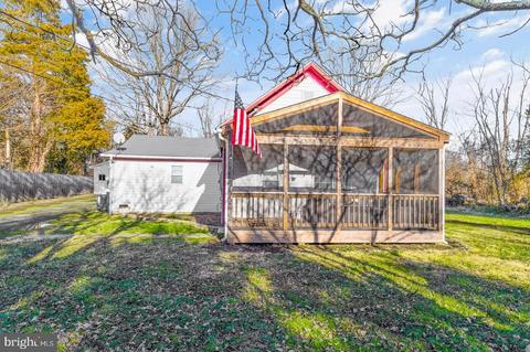 9213 Old Dumfries Rd, Catlett, VA 20119 photo 1