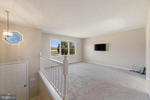4024 Whiting Rd, Marshall, VA 20115 photo 4