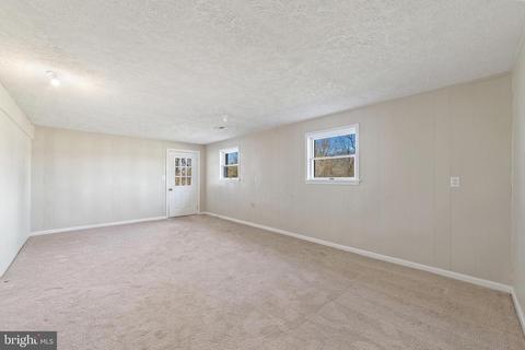 4024 Whiting Rd, Marshall, VA 20115 photo 30