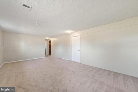 4024 Whiting Rd, Marshall, VA 20115 photo 32