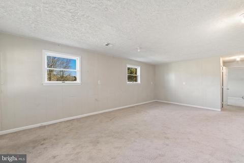 4024 Whiting Rd, Marshall, VA 20115 photo 31