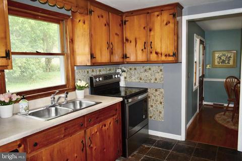 6464 John Barton Payne Rd, Marshall, VA 20115 photo 3