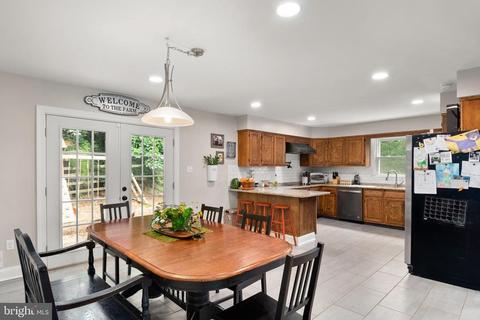 6212 Edwards Dr, Broad Run, VA 20137 photo 9