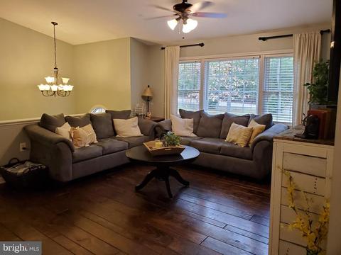 4602 Mcmillian Dr, Sumerduck, VA 22742 photo 5