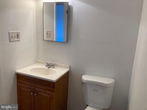 8601 Ashby Ct, Marshall, VA 20115 photo 11