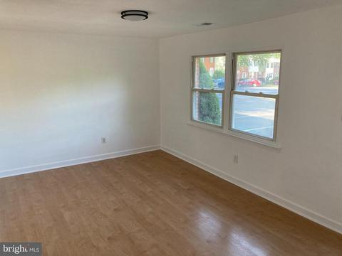 8601 Ashby Ct, Marshall, VA 20115 photo 5